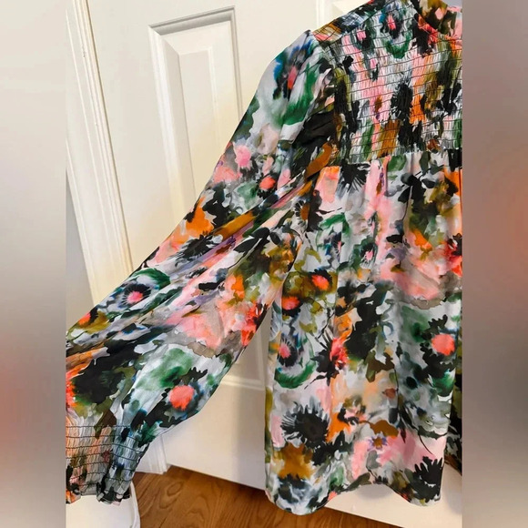 Marie Oliver Long Sleeve Silk Colorful Floral Sofia
Smocked Blouse Top size S - Picture 3 of 9